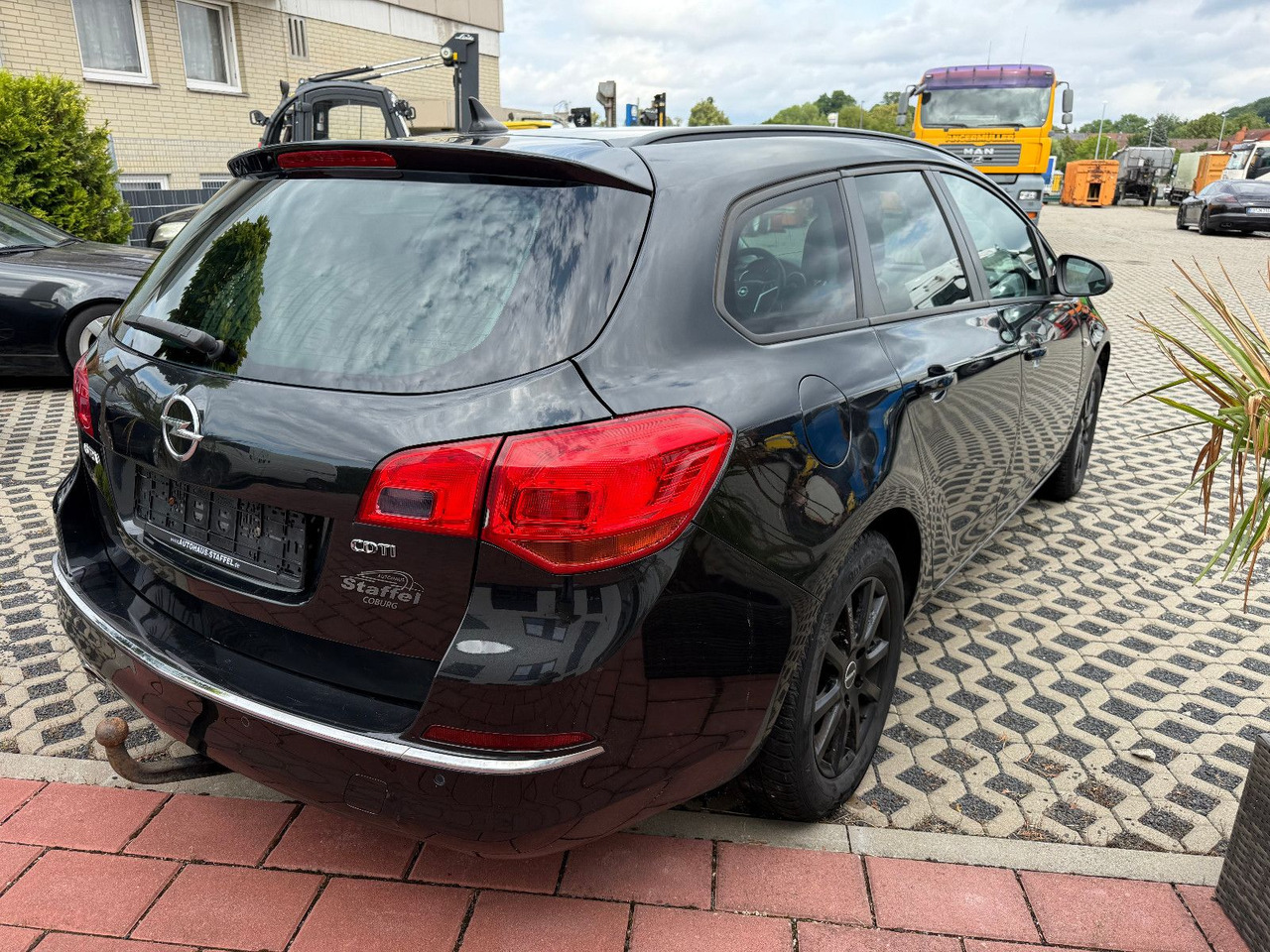 Opel Astra Sports Tourer 2.0 CDTI Sport 1 Hand - Station wagon: picture 5 Opel Astra Sports Tourer 2.0 CDTI Sport 1 Hand - Station wagon: picture 5
