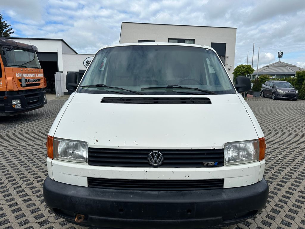 Volkswagen T4 -2.5 TDI Kasten - Panel van: picture 2 Volkswagen T4 -2.5 TDI Kasten - Panel van: picture 2