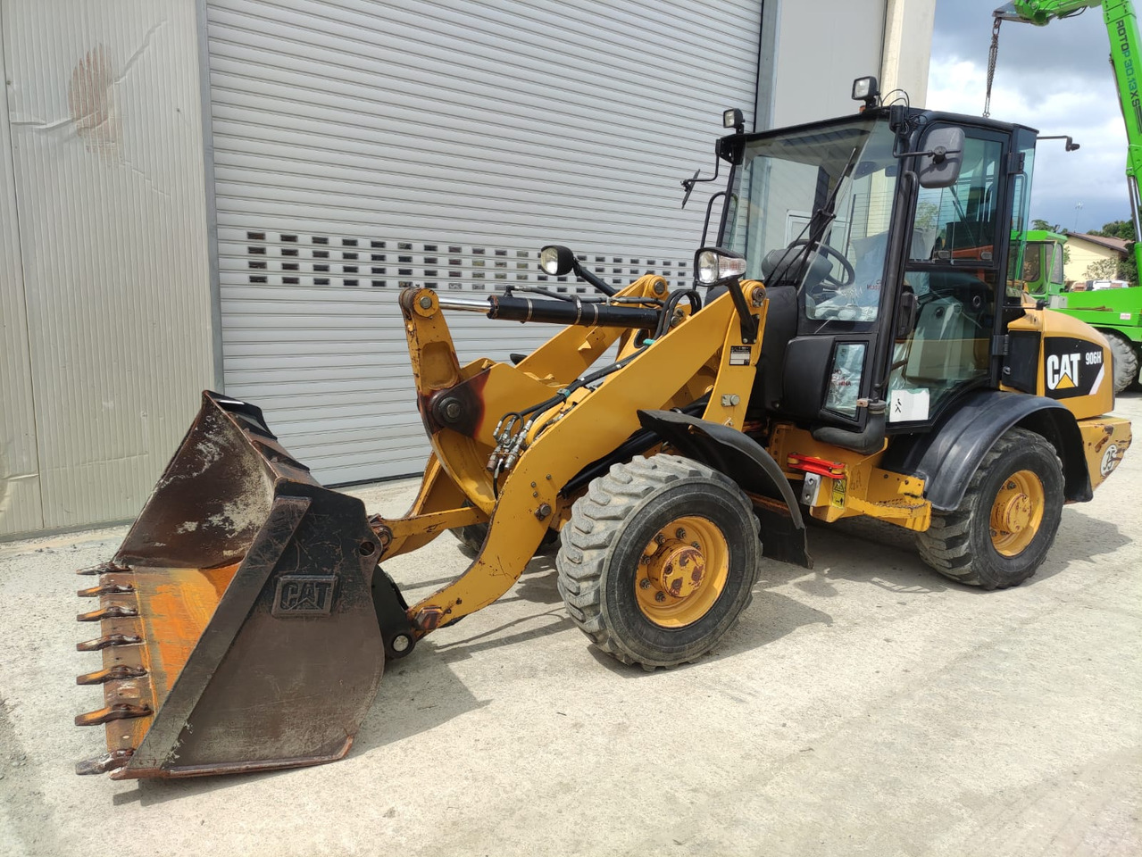 CATERPILLAR 906H - Wheel loader: picture 1 CATERPILLAR 906H - Wheel loader: picture 1