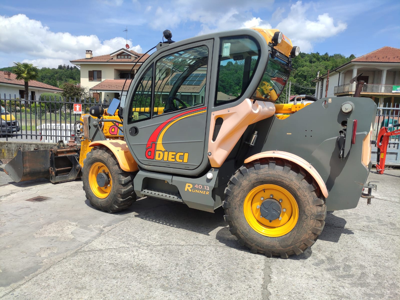 DIECI RUNNER 40.13 - Diesel forklift: picture 2 DIECI RUNNER 40.13 - Diesel forklift: picture 2