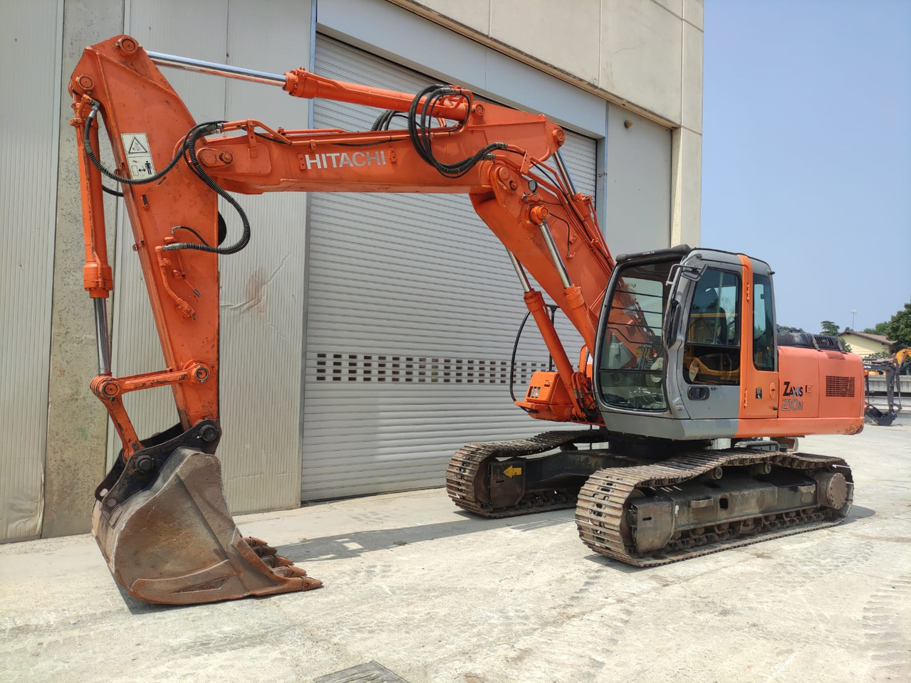 HITACHI ZX210N - Crawler excavator: picture 1 HITACHI ZX210N - Crawler excavator: picture 1