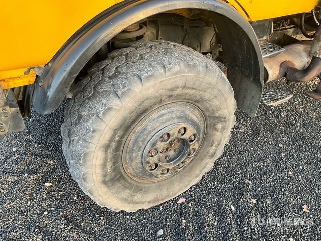 Dropside/ Flatbed truck, Crane truck 1994 Mercedes-Benz Unimog 427 4x4 Utility Truck: picture 6