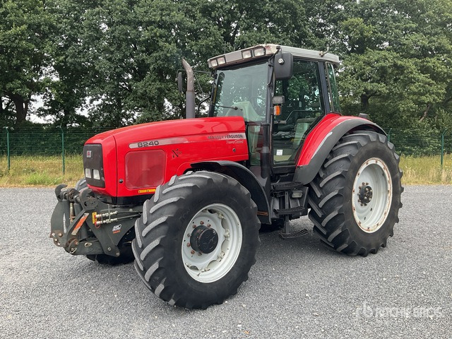 2002 Massey Ferguson 8240 4WD Tractor - Farm tractor: picture 1 2002 Massey Ferguson 8240 4WD Tractor - Farm tractor: picture 1