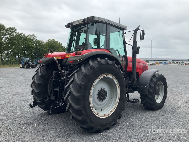 2002 Massey Ferguson 8240 4WD Tractor - Farm tractor: picture 4 2002 Massey Ferguson 8240 4WD Tractor - Farm tractor: picture 4