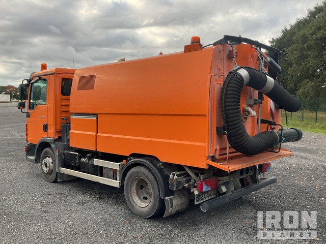 2013 MAN TGL12.220 2013 Faun ViaJet 5R-HS on Kehrmaschine - Road sweeper: picture 3 2013 MAN TGL12.220 2013 Faun ViaJet 5R-HS on Kehrmaschine - Road sweeper: picture 3