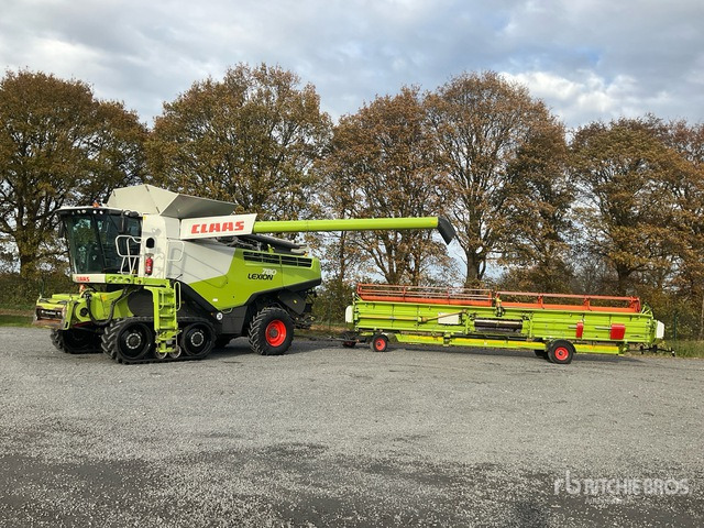 2015 Claas Lexion 780TT Combine Harvester - Combine harvester: picture 2 2015 Claas Lexion 780TT Combine Harvester - Combine harvester: picture 2