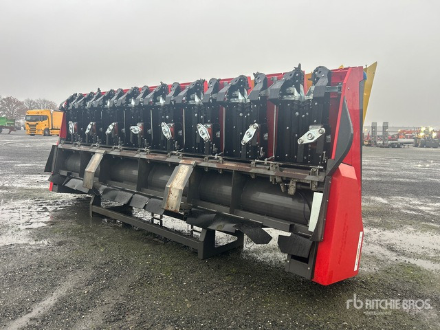 2020 Ziegler Corn Champion 8S 8 Row Corn (Unused) Combine Header - Grain header: picture 3 2020 Ziegler Corn Champion 8S 8 Row Corn (Unused) Combine Header - Grain header: picture 3