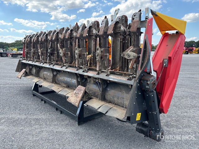 2023 Ziegler Corn Champion 8 Row Corn Combine Header - Corn header: picture 4 2023 Ziegler Corn Champion 8 Row Corn Combine Header - Corn header: picture 4