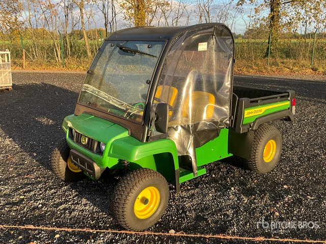 2023 John Deere Gator TE 4x2 Electric (Unused) Utility Vehicle - Municipal/ Special vehicle: picture 2 2023 John Deere Gator TE 4x2 Electric (Unused) Utility Vehicle - Municipal/ Special vehicle: picture 2