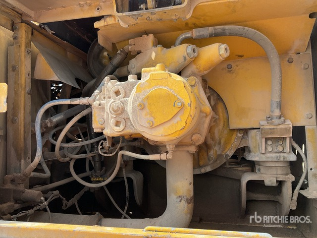 2000 Komatsu PC340NLC Tracked Excavator - Crawler excavator: picture 5 2000 Komatsu PC340NLC Tracked Excavator - Crawler excavator: picture 5