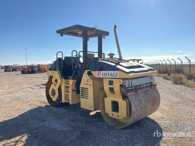 2004 Dynapac CC222 / Double Drum Roller - Road roller: picture 1 2004 Dynapac CC222 / Double Drum Roller - Road roller: picture 1