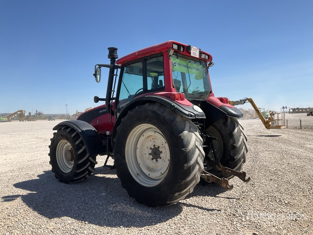 2005 Valtra T150 4WD Tractor - Farm tractor: picture 4 2005 Valtra T150 4WD Tractor - Farm tractor: picture 4