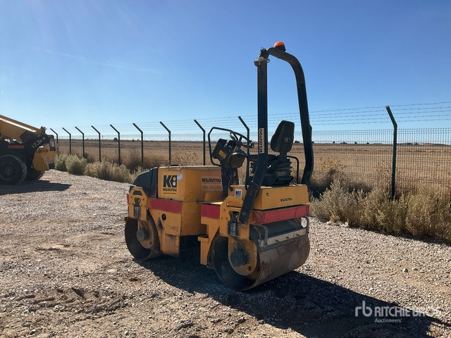 2006 Dynapac CC-102 Double Drum Roller - Road roller: picture 2 2006 Dynapac CC-102 Double Drum Roller - Road roller: picture 2
