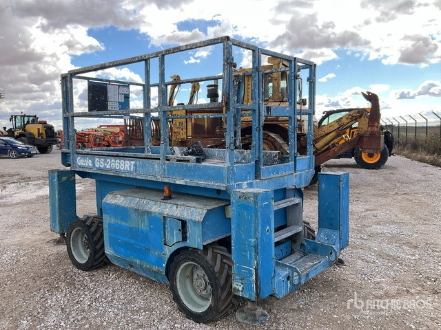 2006 Genie GS2668RT Telescopic Boom Lift - Scissor lift: picture 2 2006 Genie GS2668RT Telescopic Boom Lift - Scissor lift: picture 2