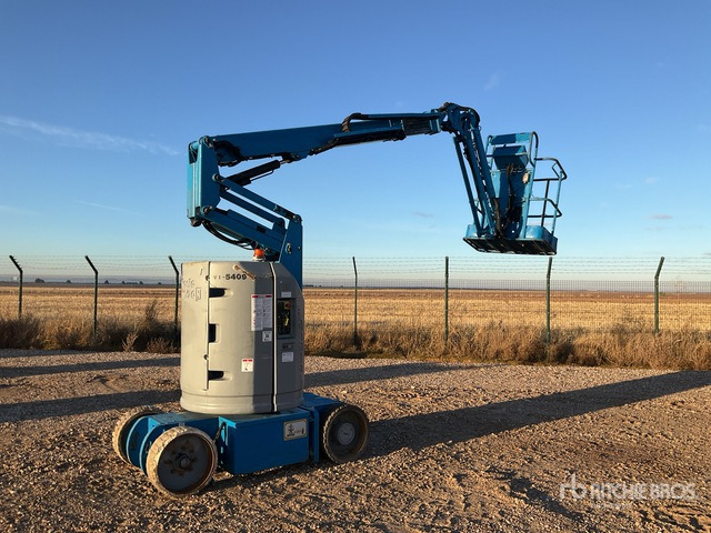 2006 Genie Z-30/20N 2WD Electric Articulating Boom Lift - Articulated boom: picture 1 2006 Genie Z-30/20N 2WD Electric Articulating Boom Lift - Articulated boom: picture 1
