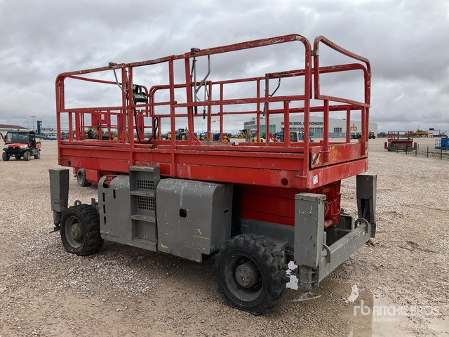 2006 Haulotte H12SX 4x4 Diesel Scissor Lift - Scissor lift: picture 3 2006 Haulotte H12SX 4x4 Diesel Scissor Lift - Scissor lift: picture 3
