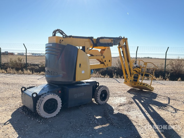 2006 Haulotte HA12IP 2WD Electric Articulating Boom Lift - Articulated boom: picture 2 2006 Haulotte HA12IP 2WD Electric Articulating Boom Lift - Articulated boom: picture 2