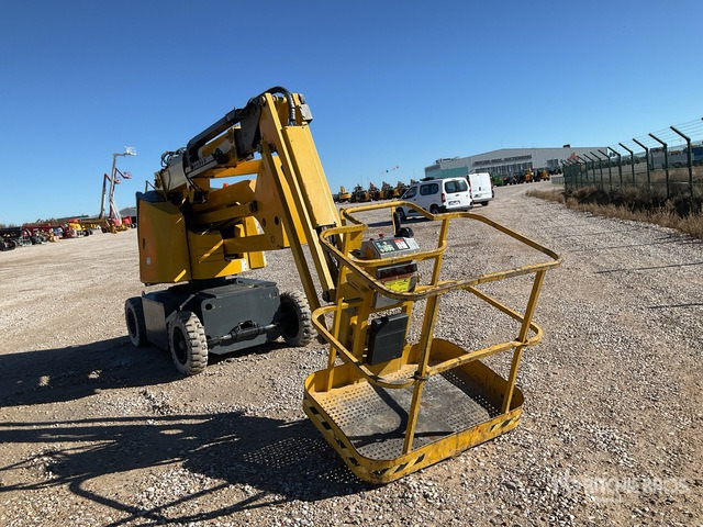2006 Haulotte HA12IP 2WD Electric Articulating Boom Lift - Articulated boom: picture 3 2006 Haulotte HA12IP 2WD Electric Articulating Boom Lift - Articulated boom: picture 3