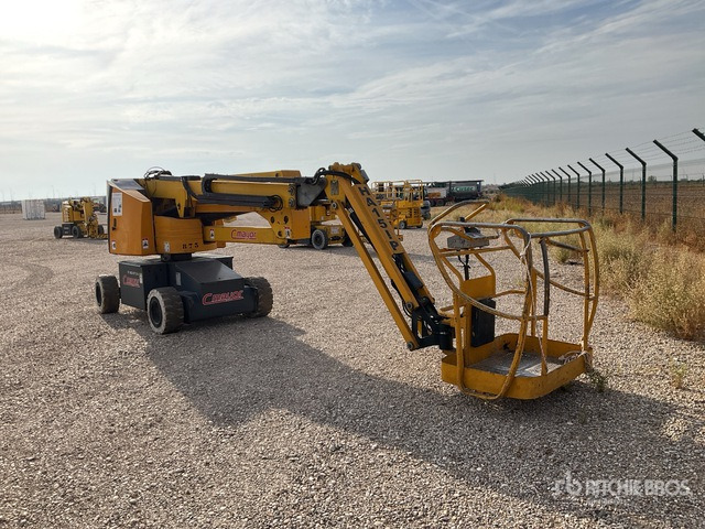 2006 Haulotte HA15IP 2WD Electric Articulating Boom Lift - Articulated boom: picture 3 2006 Haulotte HA15IP 2WD Electric Articulating Boom Lift - Articulated boom: picture 3