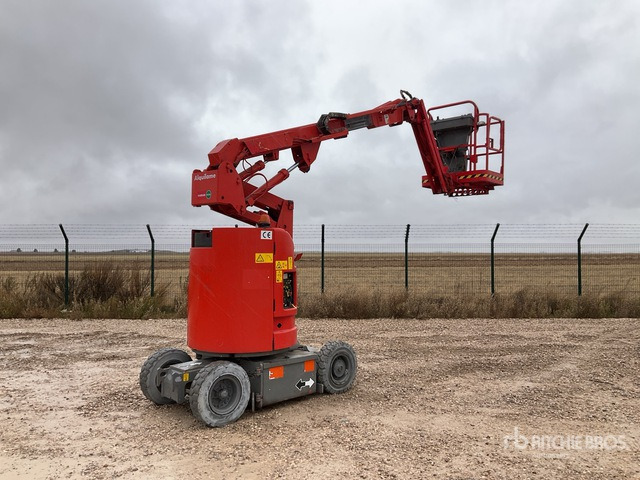 2006 JLG E300 AJP 2WD Electric Articulating Boom Lift - Articulated boom: picture 1 2006 JLG E300 AJP 2WD Electric Articulating Boom Lift - Articulated boom: picture 1