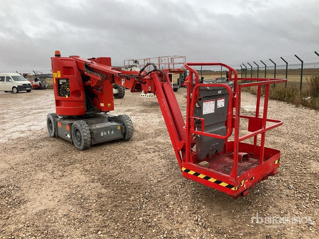 2006 JLG E300 AJP 2WD Electric Articulating Boom Lift - Articulated boom: picture 2 2006 JLG E300 AJP 2WD Electric Articulating Boom Lift - Articulated boom: picture 2