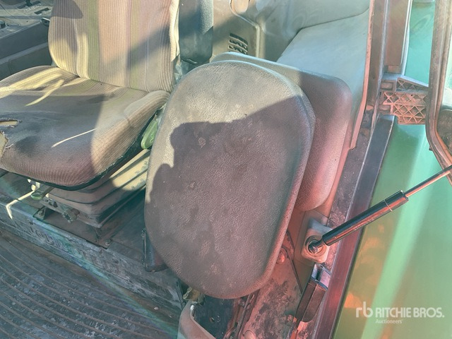 Farm tractor 2010 John Deere 6430 4WD Tractor: picture 6