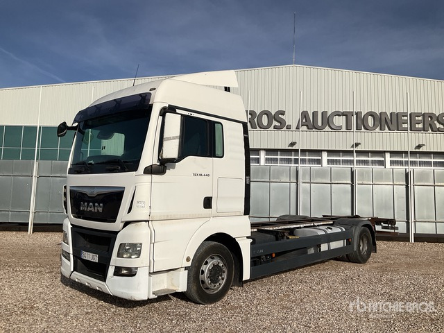 2015 MAN TGX18.440 4x2 Sleeper Container Truck - Cab chassis truck: picture 1 2015 MAN TGX18.440 4x2 Sleeper Container Truck - Cab chassis truck: picture 1