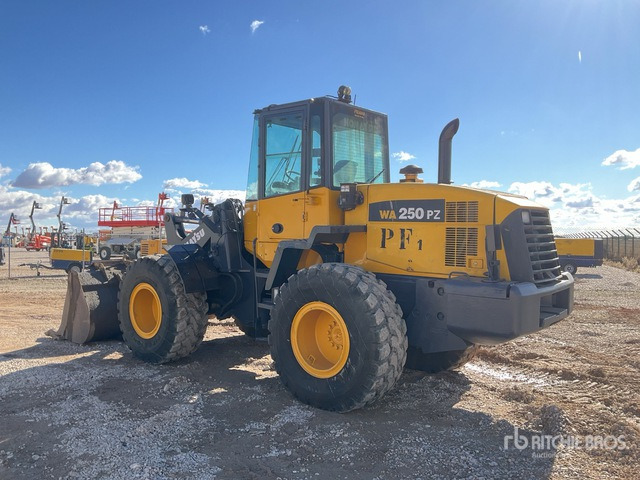 2016 Komatsu WA250PZ6 Wheel Loader - Wheel loader: picture 2 2016 Komatsu WA250PZ6 Wheel Loader - Wheel loader: picture 2