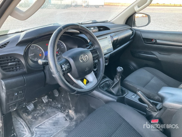 2017 Toyota Hilux 4x4 Crew Cab Pickup - Pickup truck: picture 5 2017 Toyota Hilux 4x4 Crew Cab Pickup - Pickup truck: picture 5