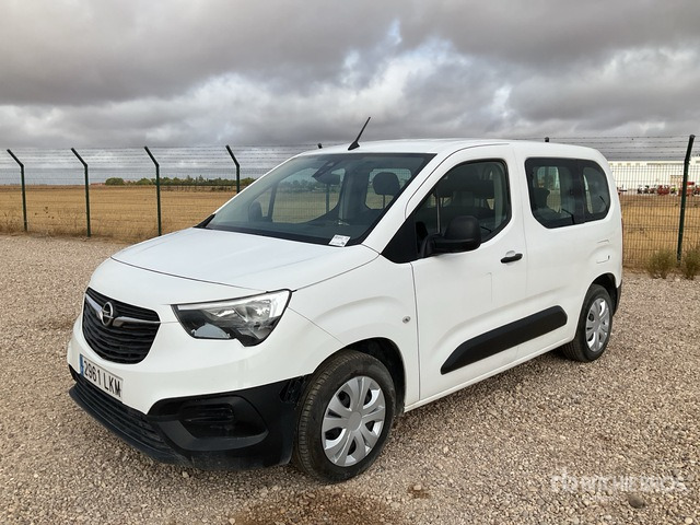 2020 Opel Combo Passenger Van - Minibus, Passenger van: picture 2 2020 Opel Combo Passenger Van - Minibus, Passenger van: picture 2