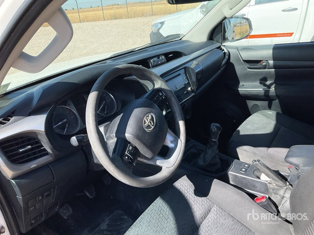 2020 Toyota Hilux 4x4 Crew Cab Pickup - Pickup truck: picture 5 2020 Toyota Hilux 4x4 Crew Cab Pickup - Pickup truck: picture 5