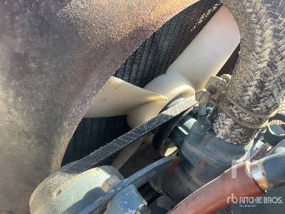 Farm tractor KUBOTA 4WD Quantity of (2): picture 32
