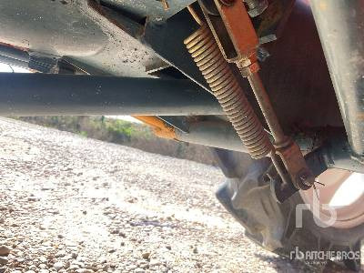 Farm tractor KUBOTA 4WD Quantity of (2): picture 35