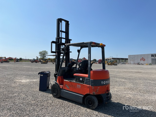 2006 Toyota 7-FBMF-30 3000 kg Electric Forklift - Electric forklift: picture 3 2006 Toyota 7-FBMF-30 3000 kg Electric Forklift - Electric forklift: picture 3