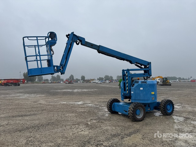 2014 Genie Z-34/22 Diesel Articulating Boom Lift - Articulated boom: picture 2 2014 Genie Z-34/22 Diesel Articulating Boom Lift - Articulated boom: picture 2