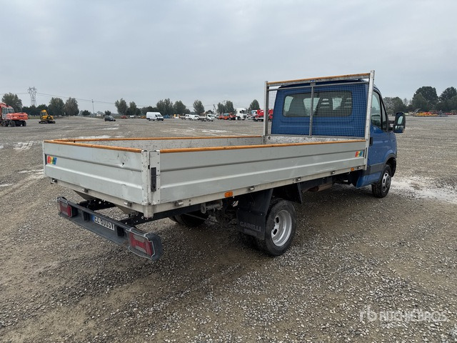 2015 Iveco Daily 35C11 Flatbed Truck - Dropside/ Flatbed truck: picture 4 2015 Iveco Daily 35C11 Flatbed Truck - Dropside/ Flatbed truck: picture 4