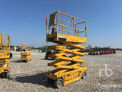 HAULOTTE COMPACT 10 Electric Electric - Scissor lift: picture 2 HAULOTTE COMPACT 10 Electric Electric - Scissor lift: picture 2