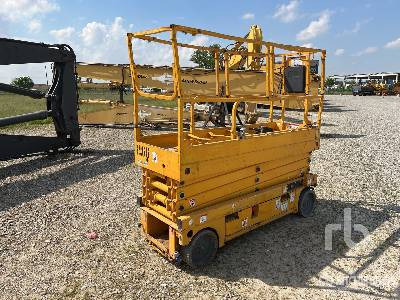 HAULOTTE COMPACT 10N Electric (Inoperable) - Scissor lift: picture 4 HAULOTTE COMPACT 10N Electric (Inoperable) - Scissor lift: picture 4