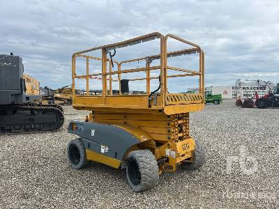 HAULOTTE COMPACT 12RTE Electric (Inoperable) - Scissor lift: picture 2 HAULOTTE COMPACT 12RTE Electric (Inoperable) - Scissor lift: picture 2