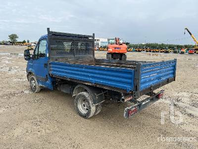 IVECO DAILY 35C11 (Inoperable) - Tipper: picture 3 IVECO DAILY 35C11 (Inoperable) - Tipper: picture 3