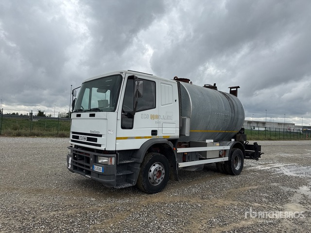 Iveco Eurocargo 150E27 Autocarro distribuzione asfalto - Asphalt distributor: picture 2 Iveco Eurocargo 150E27 Autocarro distribuzione asfalto - Asphalt distributor: picture 2