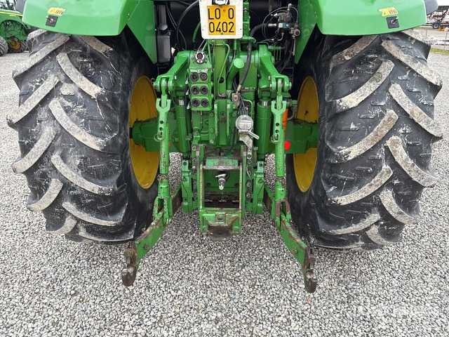 John Deere 7710 4WD Tractor - Farm tractor: picture 4 John Deere 7710 4WD Tractor - Farm tractor: picture 4