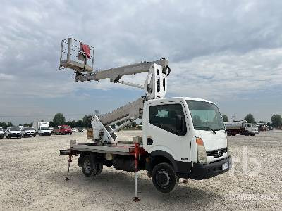 NISSAN CABSTAR 35.11 2011 Multitel MX200DS 20 m on - Truck mounted aerial platform: picture 4 NISSAN CABSTAR 35.11 2011 Multitel MX200DS 20 m on - Truck mounted aerial platform: picture 4