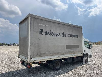 NISSAN CABSTAR 35.13 - Curtainsider truck: picture 3 NISSAN CABSTAR 35.13 - Curtainsider truck: picture 3