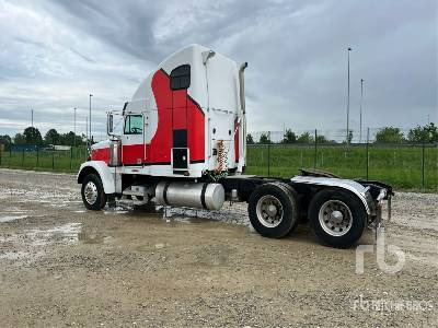 FREIGHTLINER 6x4 - Tractor unit: picture 2 FREIGHTLINER 6x4 - Tractor unit: picture 2