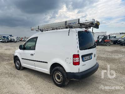 VOLKSWAGEN CADDY 2.0 TDI 110CV E5 4MOTION - Box truck: picture 2 VOLKSWAGEN CADDY 2.0 TDI 110CV E5 4MOTION - Box truck: picture 2