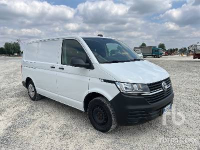 VOLKSWAGEN TRANSPORTER Panel Short Wheelbase 4X4 2.0 T ... - Box truck: picture 4 VOLKSWAGEN TRANSPORTER Panel Short Wheelbase 4X4 2.0 T ... - Box truck: picture 4