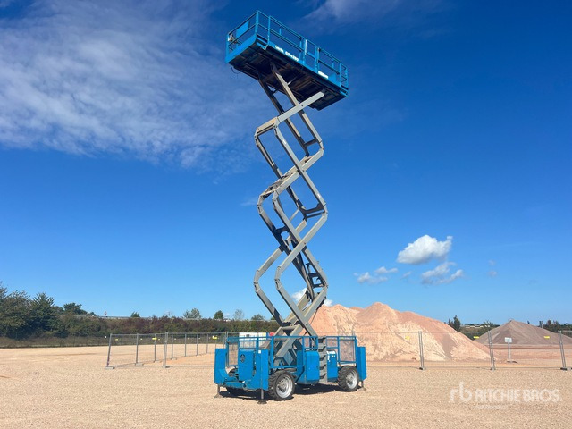 2001 Genie GS4390 4x4 Nacelle Ciseaux Scissor Lift - Scissor lift: picture 3 2001 Genie GS4390 4x4 Nacelle Ciseaux Scissor Lift - Scissor lift: picture 3