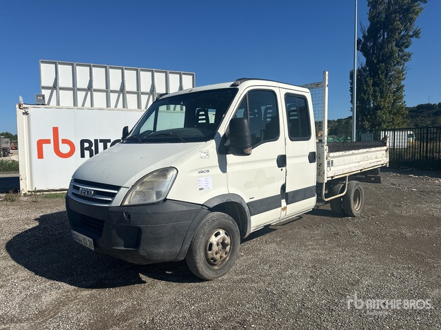 2007 Iveco 35C15 Crew Cab 4x2 Camion Benne Doubl ... S/A Dump Truck - Tipper van, Combi van: picture 2 2007 Iveco 35C15 Crew Cab 4x2 Camion Benne Doubl ... S/A Dump Truck - Tipper van, Combi van: picture 2