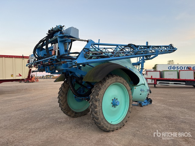 2008 Berthoud Tenor 35-37 28 m High Clearance Pulverisate ... Pull-Type Sprayer - Trailed sprayer: picture 4 2008 Berthoud Tenor 35-37 28 m High Clearance Pulverisate ... Pull-Type Sprayer - Trailed sprayer: picture 4